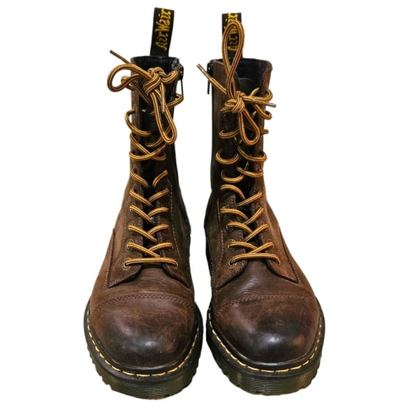 RARE Dr. Doc Martens JUSTYNA 10-Eye Crazy Horse Leather Boots Zipper 8 US Brown - Picture 6 of 16